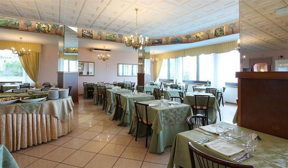 Fabilia Family Hotel Milano Marittima Kültér fotó