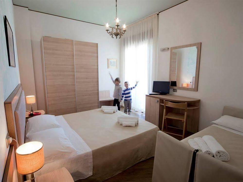 Fabilia Family Hotel Milano Marittima Kültér fotó