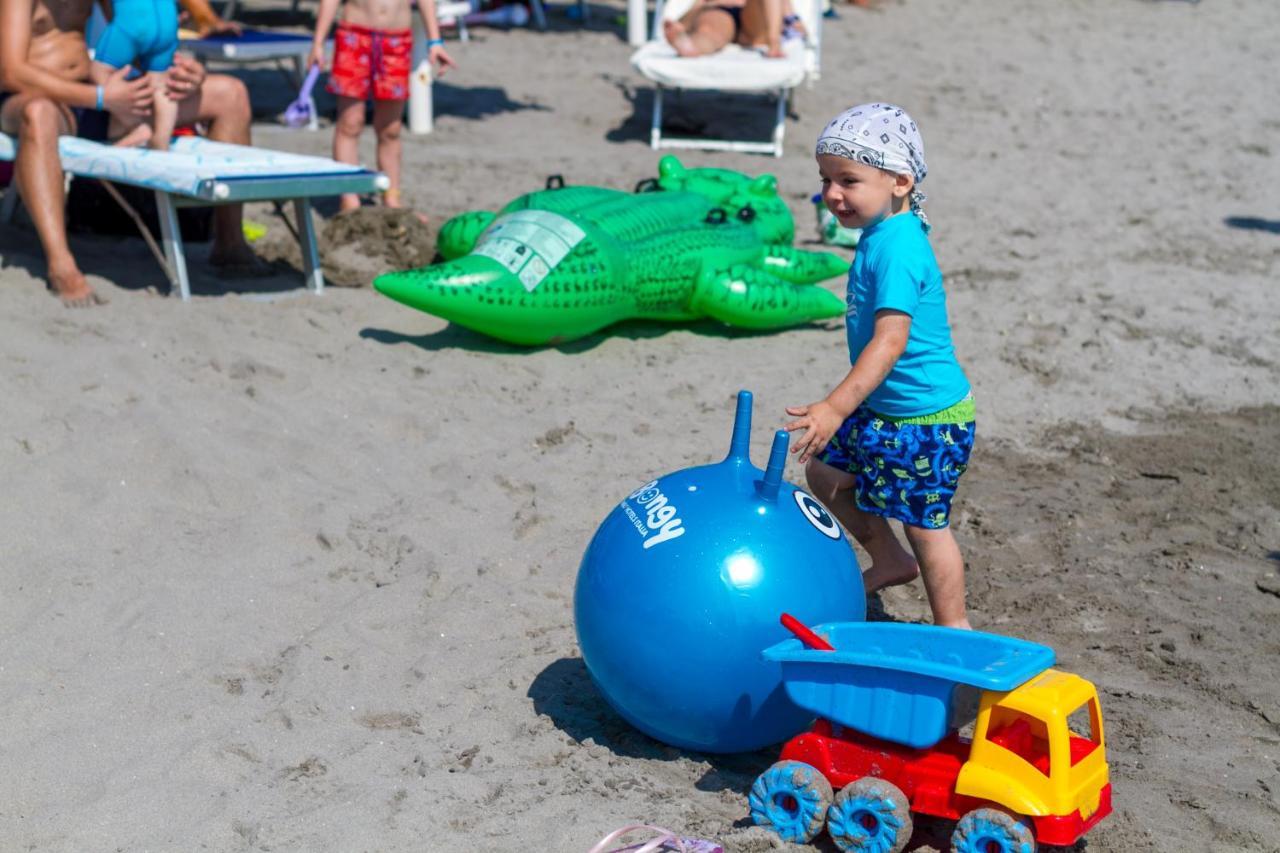 Fabilia Family Hotel Milano Marittima Kültér fotó